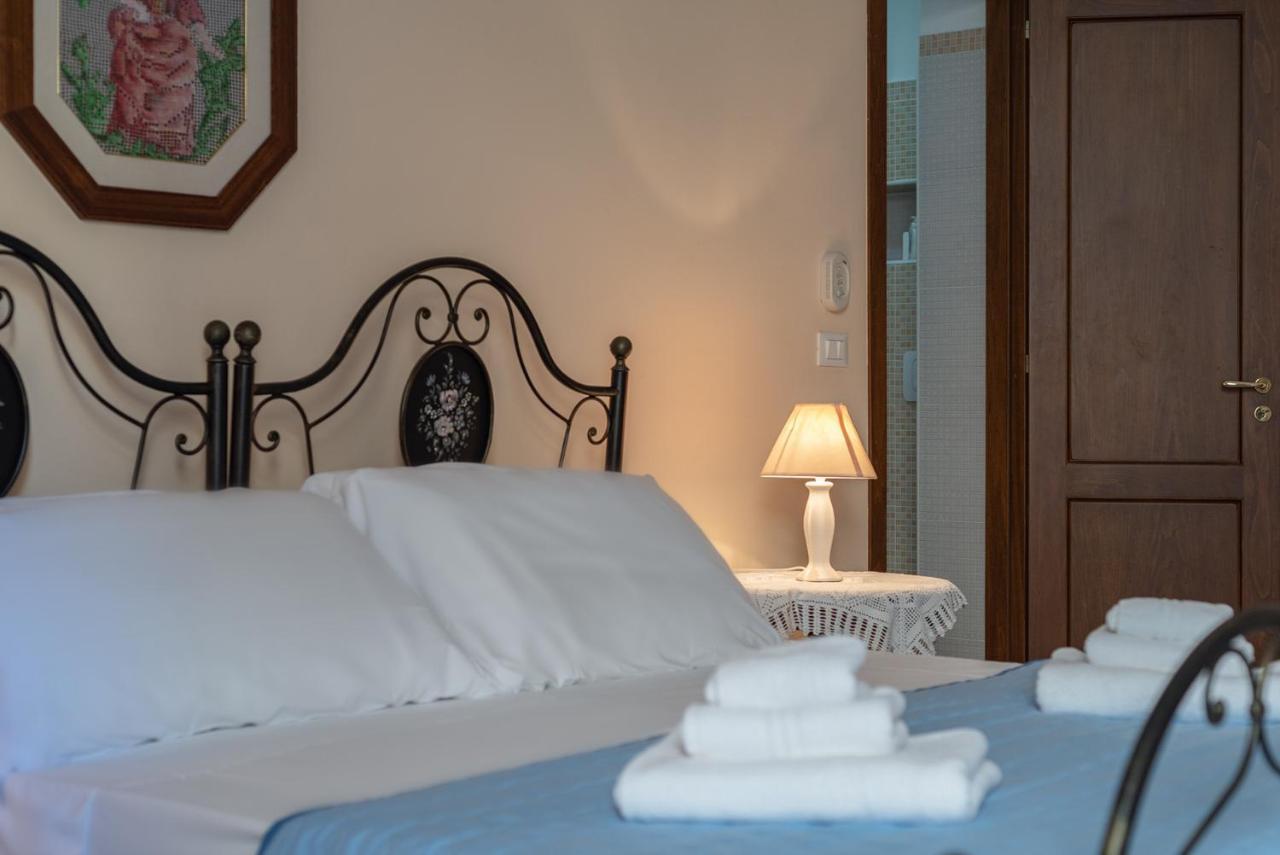 Bed and Breakfast Lu Caffa By Typney Vernole Zewnętrze zdjęcie